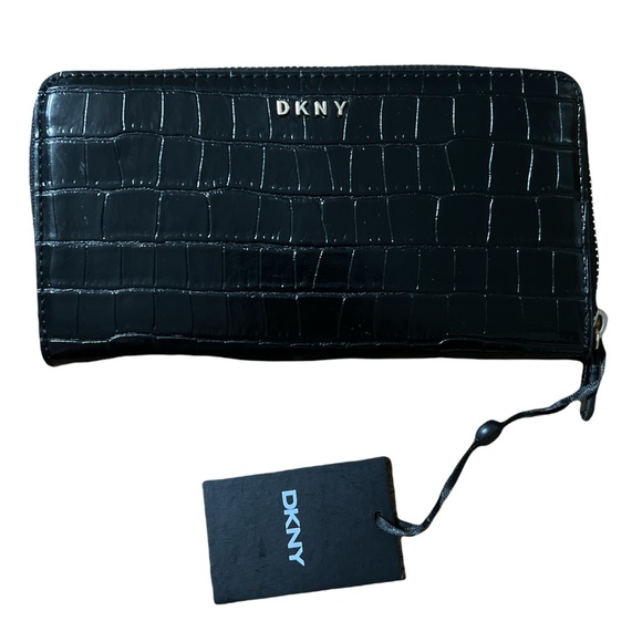 Dkny Bags Nwt Dkny Vela Large Zip Around Wallet Poshmark